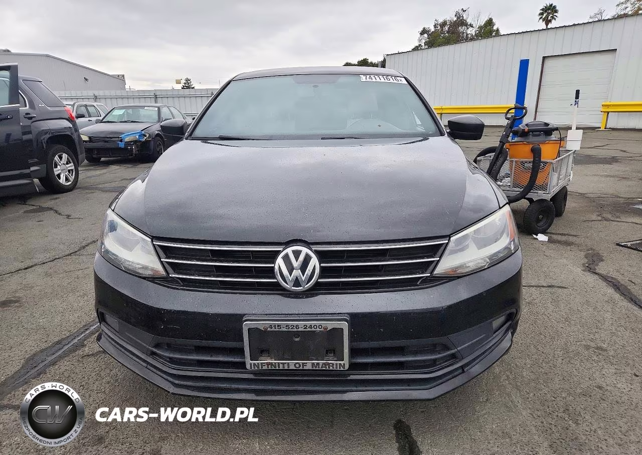 2016 Volkswagen Jetta Sport VIN:3VWD17AJ5GM385414 - 5