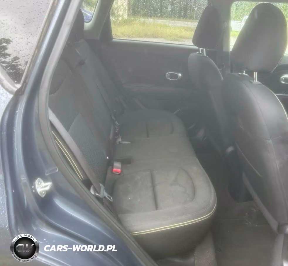 2016 Kia Soul + VIN:KNDJP3A5XG7293533 - 6