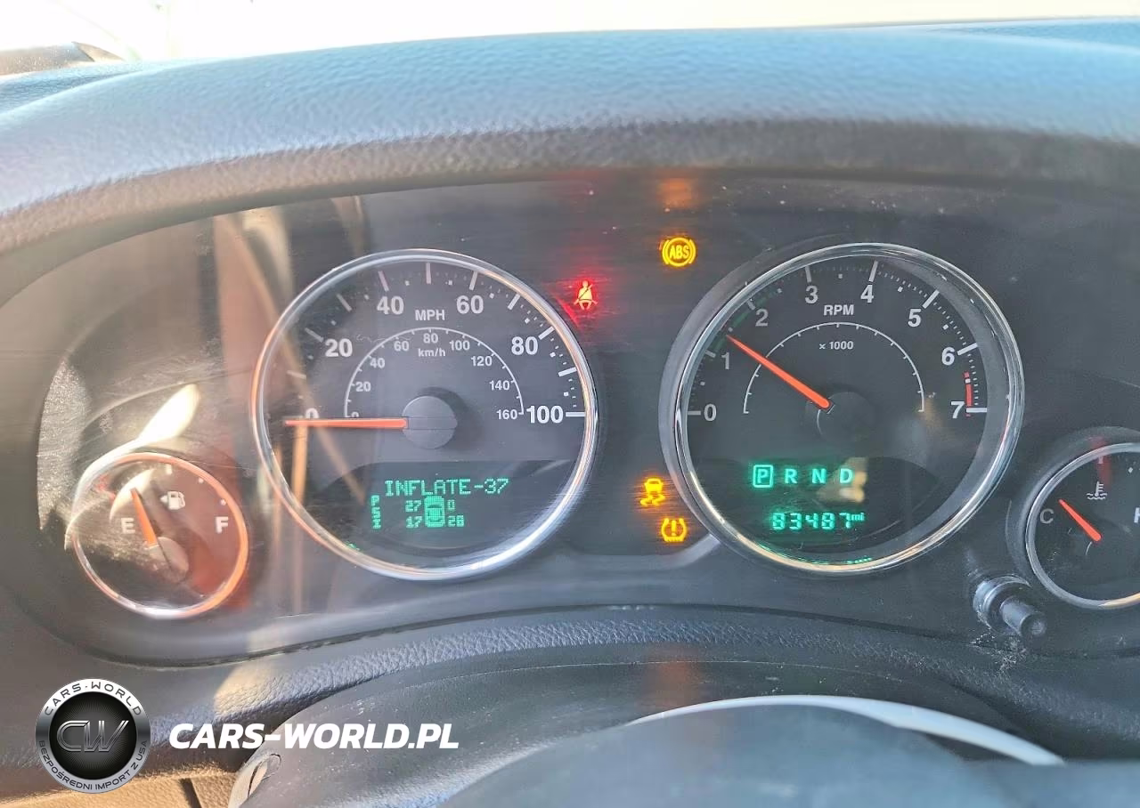 2017 Jeep Wrangler Sport VIN:1C4AJWAG0HL574513 - 9