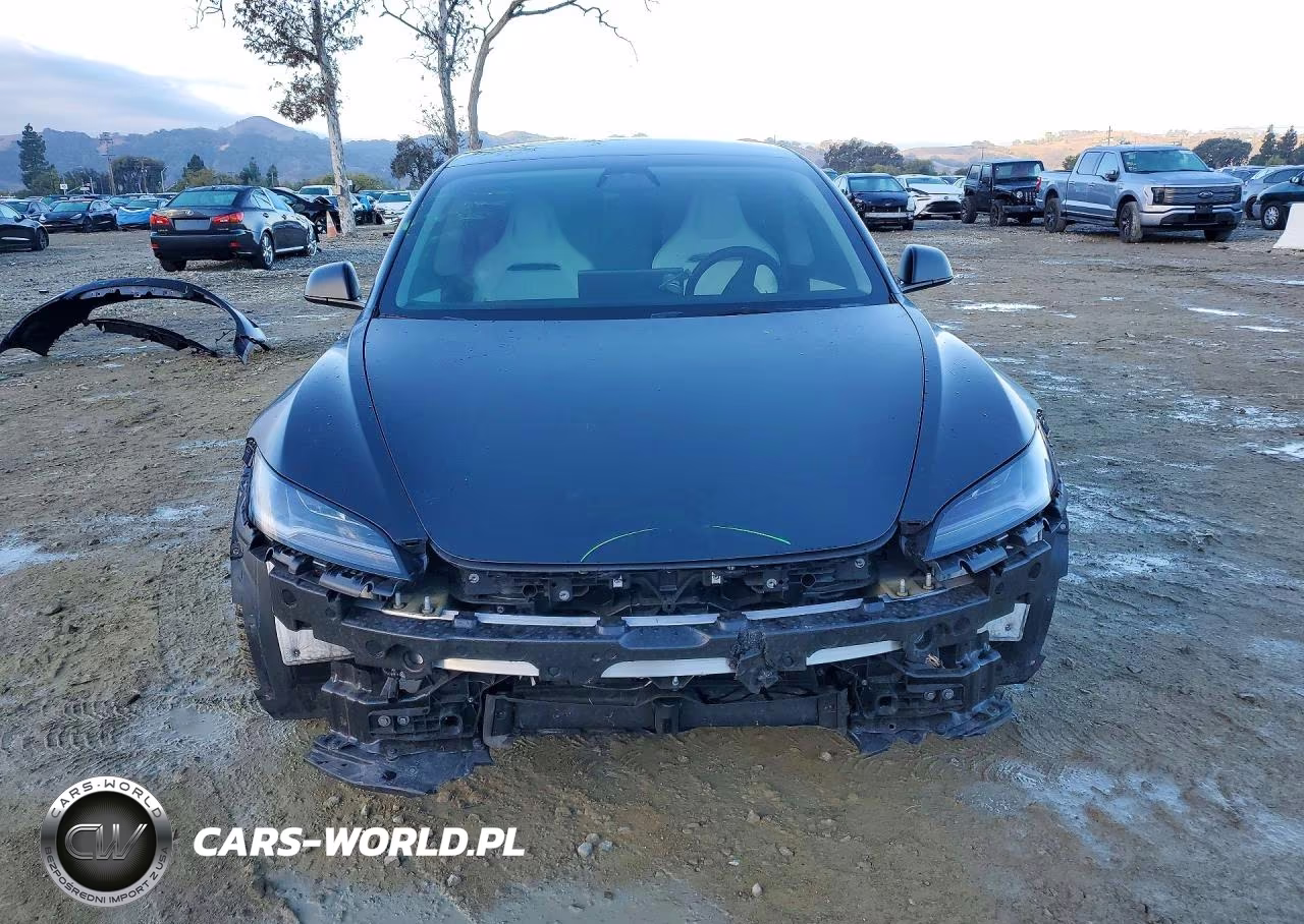 2024 Tesla Model 3 VIN:5YJ3E1ETXRF768011 - 5