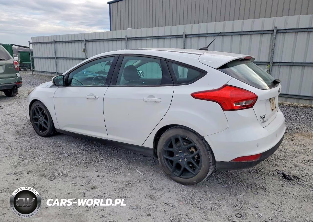 2016 Ford Focus Se VIN:1FADP3K23GL285210 - 2