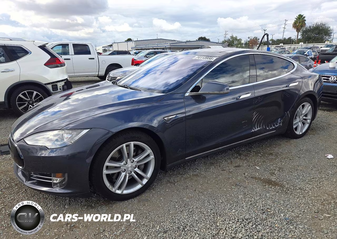 2015 Tesla Model S 85D