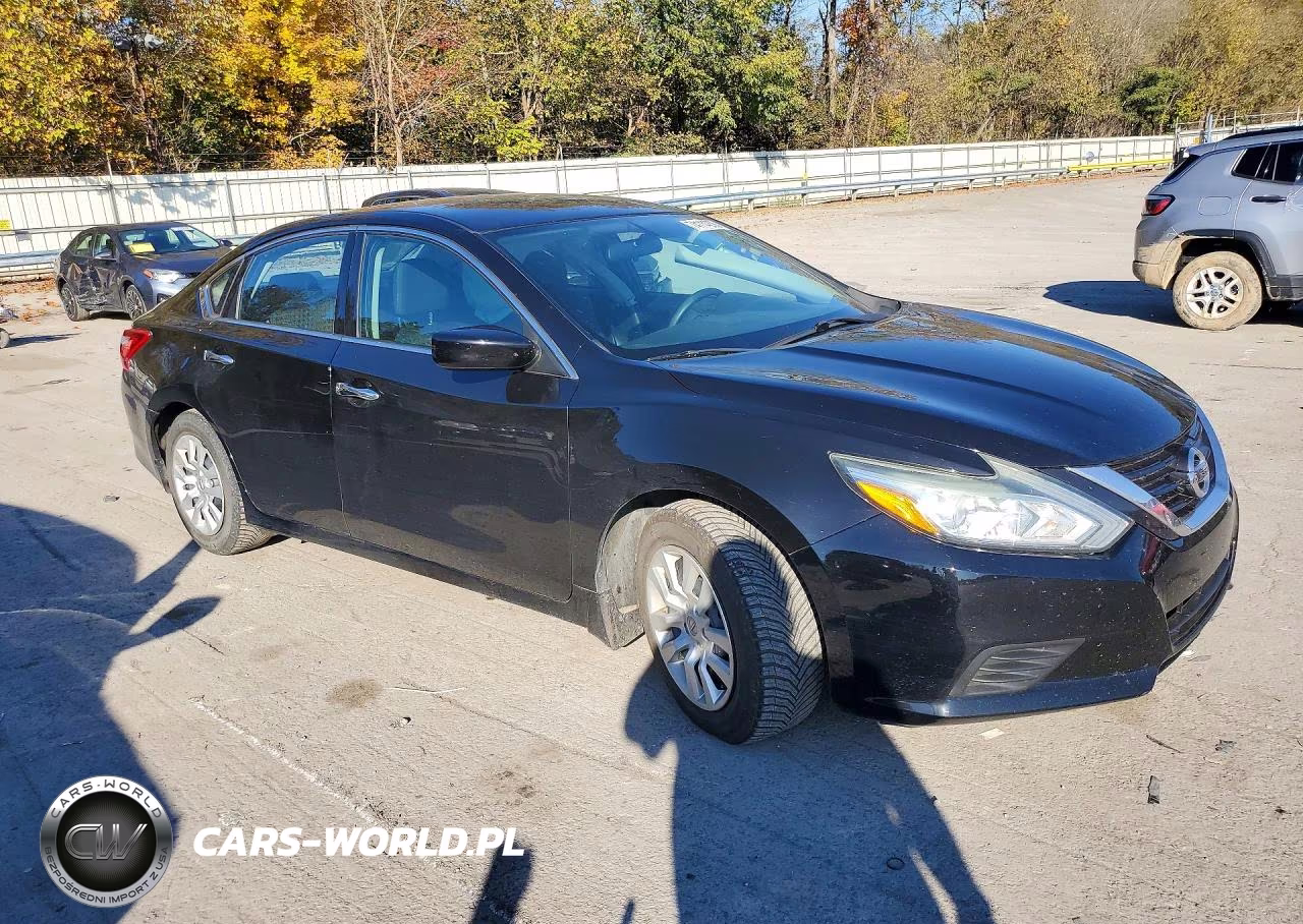 2017 Nissan Altima 2.5 S VIN:1N4AL3AP8HC263054 - 4