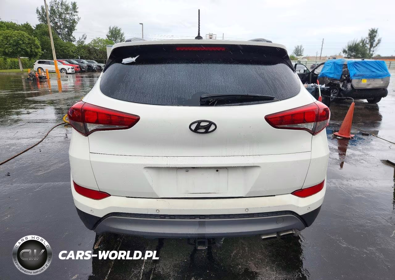 2017 Hyundai Tucson Value VIN:KM8J33A2XHU559651 - 6