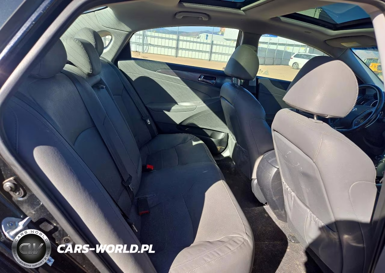 2014 Hyundai Sonata Hybrid VIN:KMHEC4A45EA108472 - 10