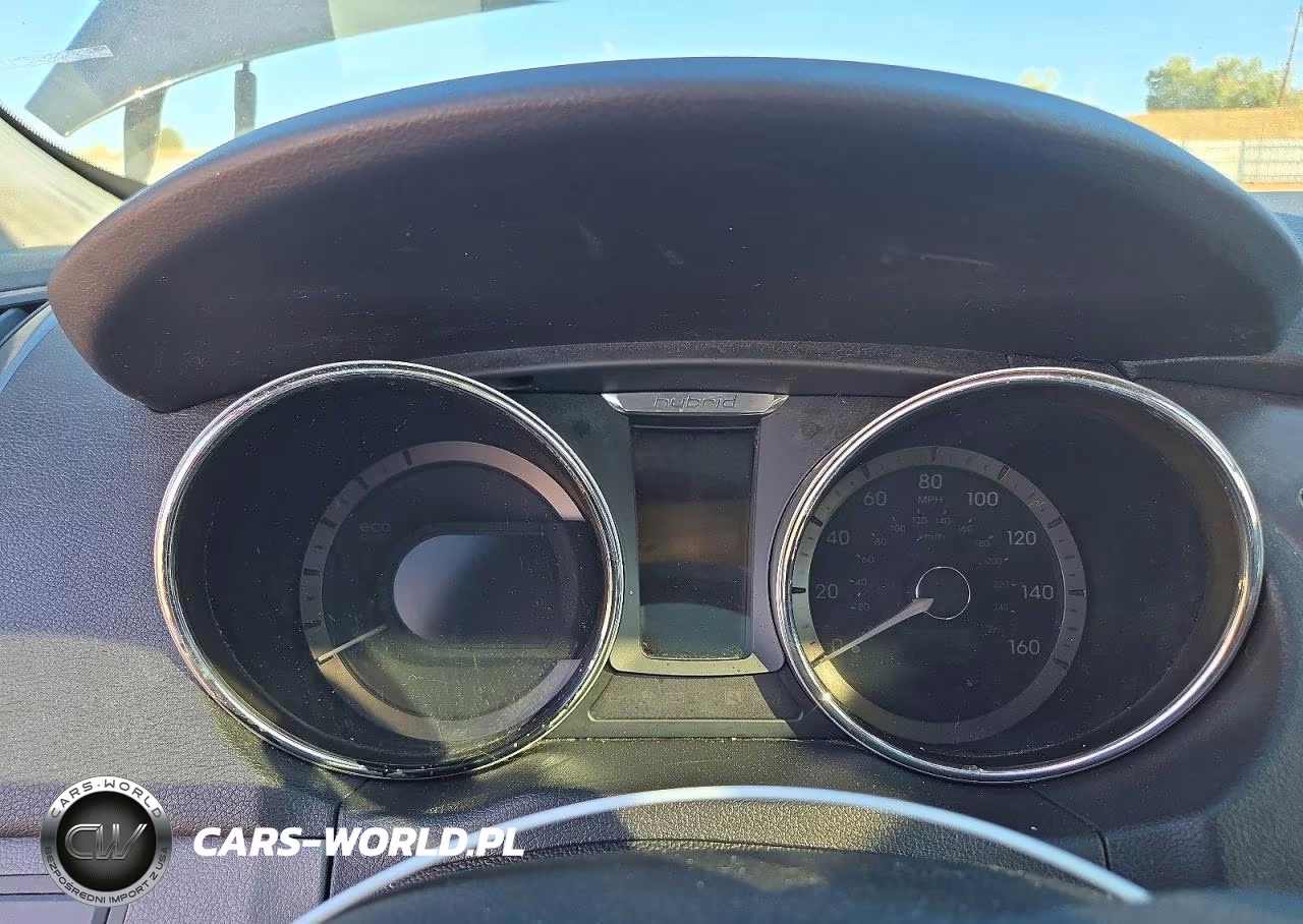 2014 Hyundai Sonata Hybrid VIN:KMHEC4A45EA108472 - 9