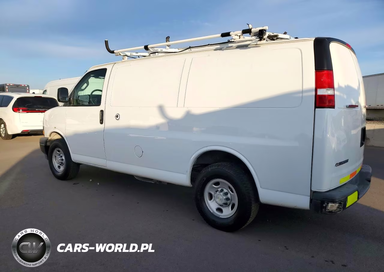 2020 Chevrolet Express G2500 VIN:1GCWGAFP7L1262709 - 2