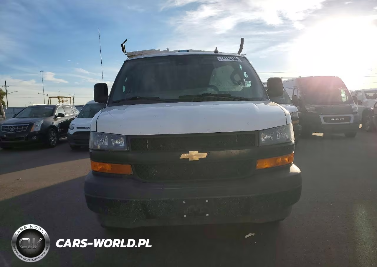 2020 Chevrolet Express G2500 VIN:1GCWGAFP7L1262709 - 5