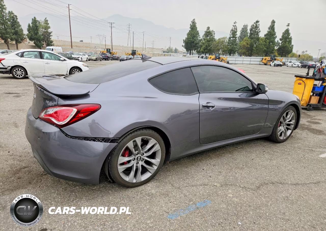 2016 Hyundai Genesis Coupe 3.8 R-Spec VIN:KMHHU6KJ9GU134472 - 3