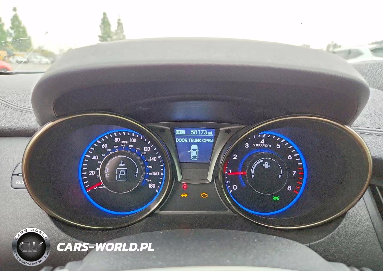2016 Hyundai Genesis Coupe 3.8 R-Spec VIN:KMHHU6KJ9GU134472 - 9