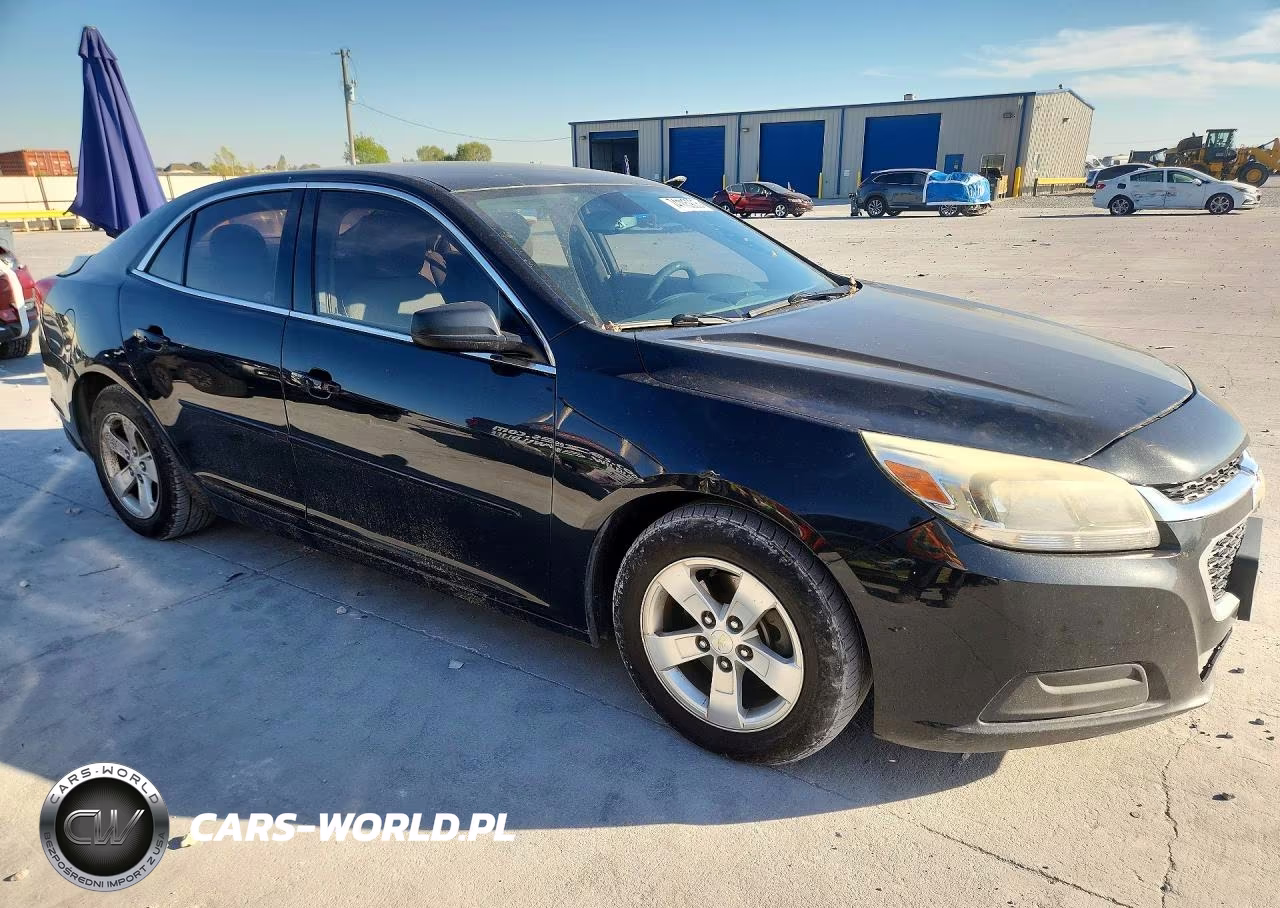2015 Chevrolet Malibu Ls VIN:1G11B5SL8FF282745 - 4