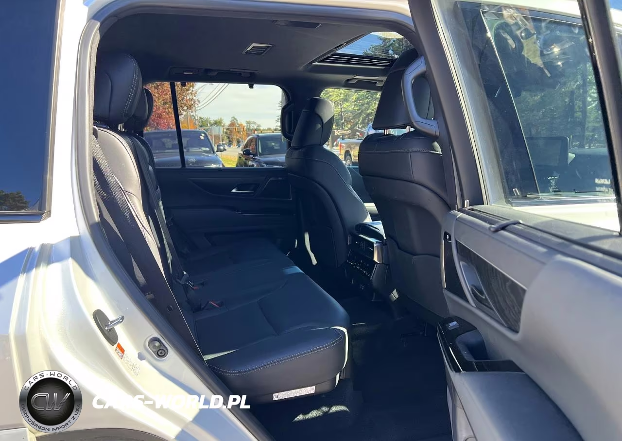 2023 Lexus Lx 600 Luxury VIN:JTJGB7CX6P4028816 - 6