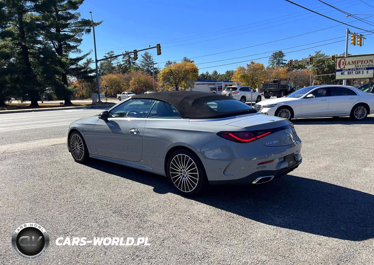 2024 Mercedes-Benz Cle 300 4Matic VIN:W1KMK4HB2RF043697 - 3
