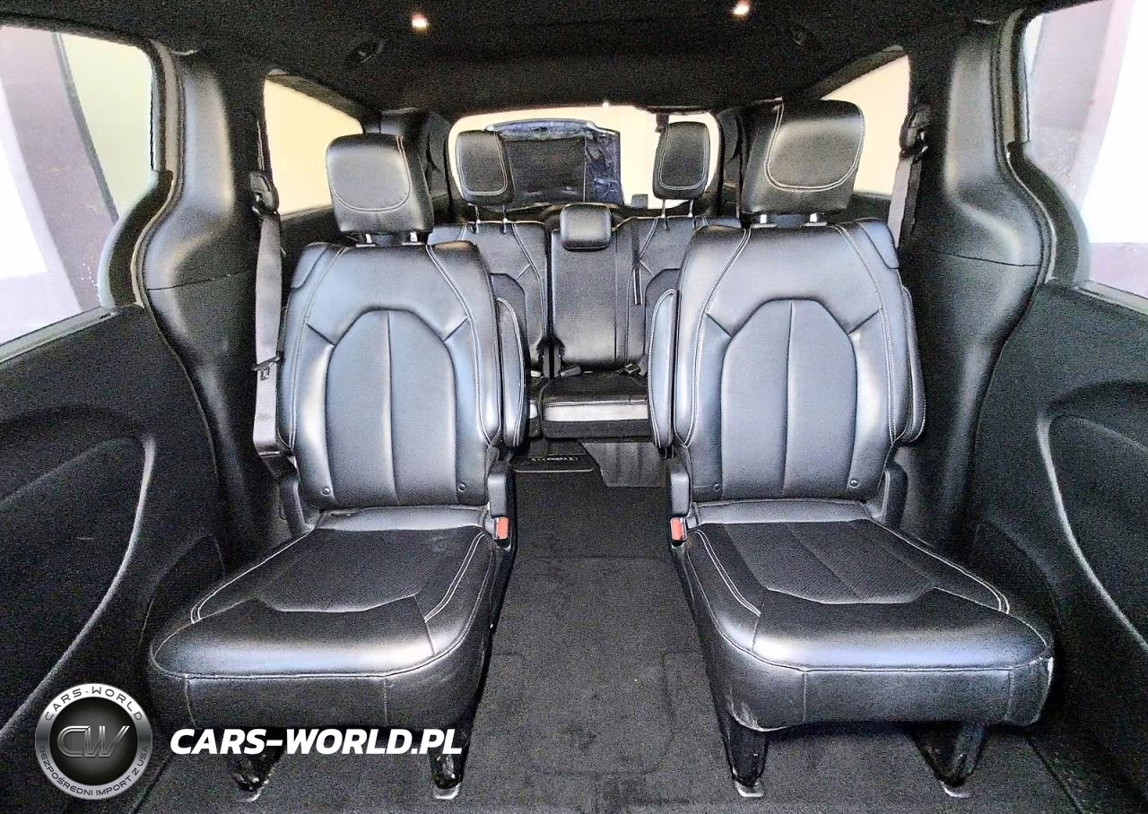 2025 Chrysler Pacifica Select VIN:2C4RC1BG5SR502400 - 10