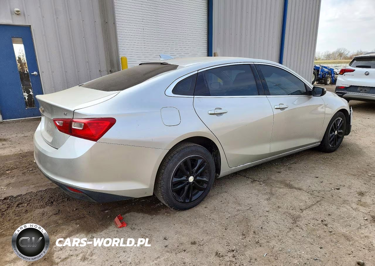 2016 Chevrolet Malibu Lt VIN:1G1ZE5ST3GF358271 - 3