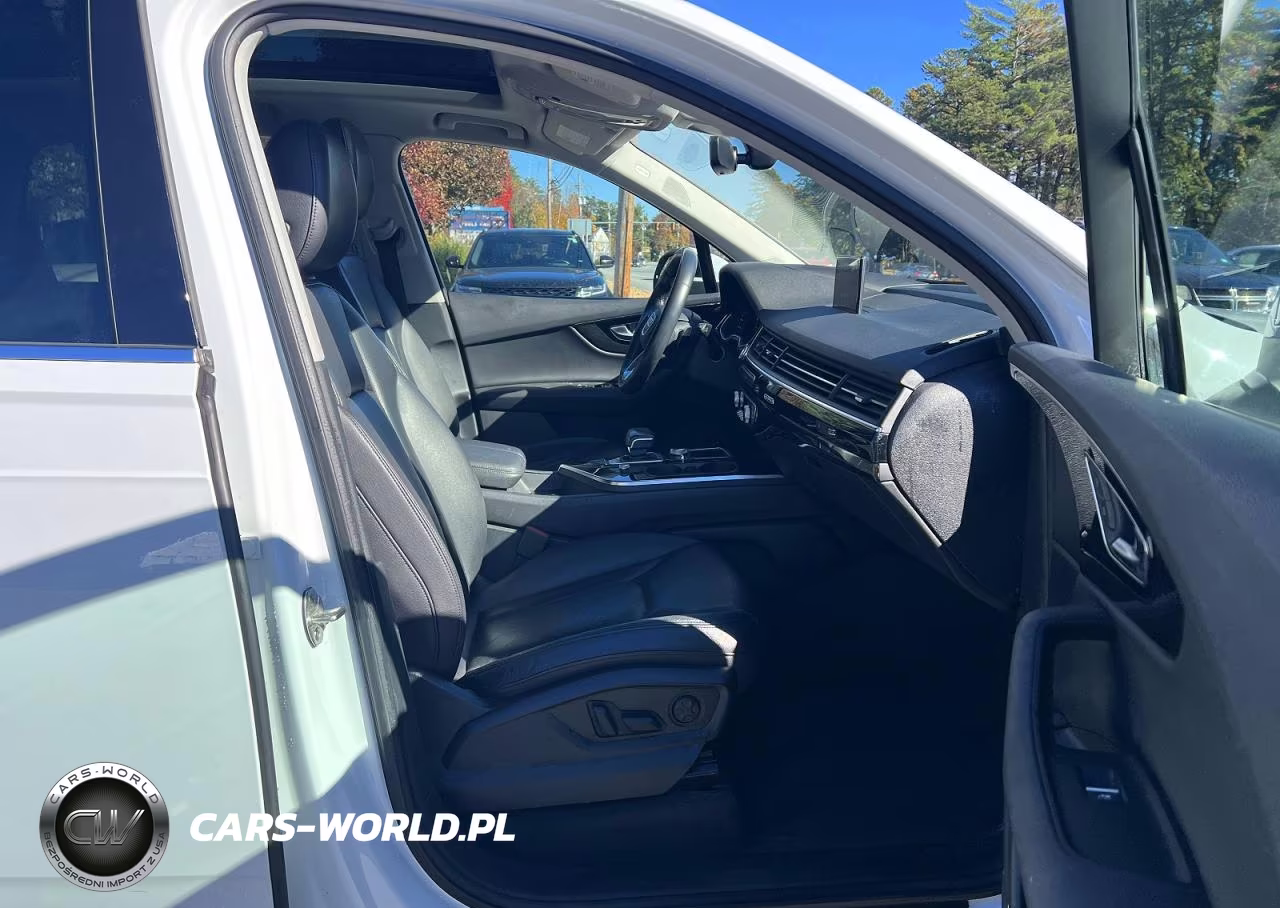 2019 Audi Q7 Prestige VIN:WA1VAAF70KD017366 - 5