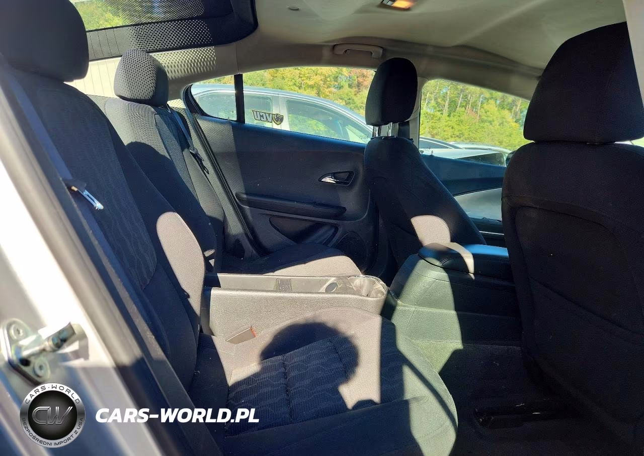 2015 Chevrolet Volt VIN:1G1RA6E48FU126443 - 10