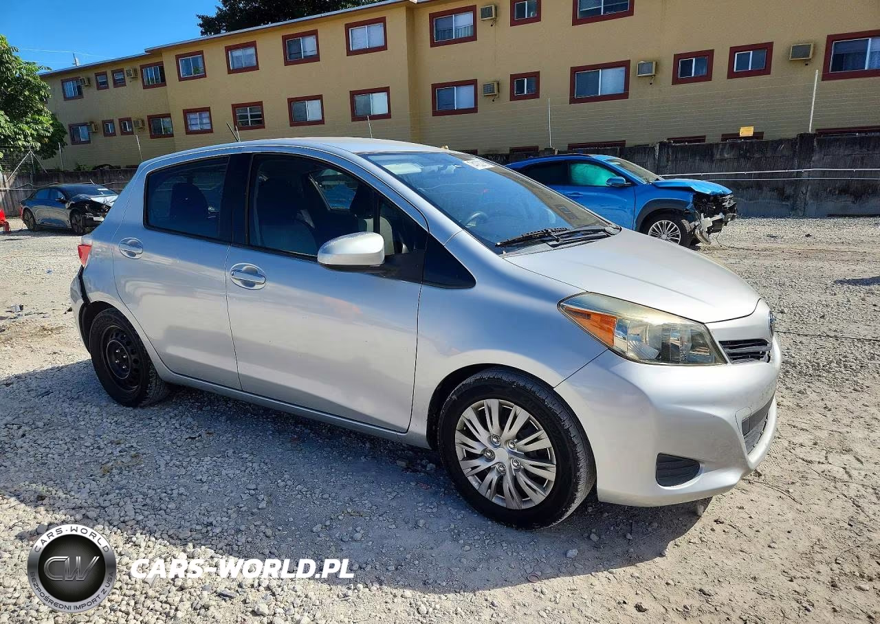 2012 Toyota Yaris 5-Door Le VIN:JTDKTUD30CD541168 - 4
