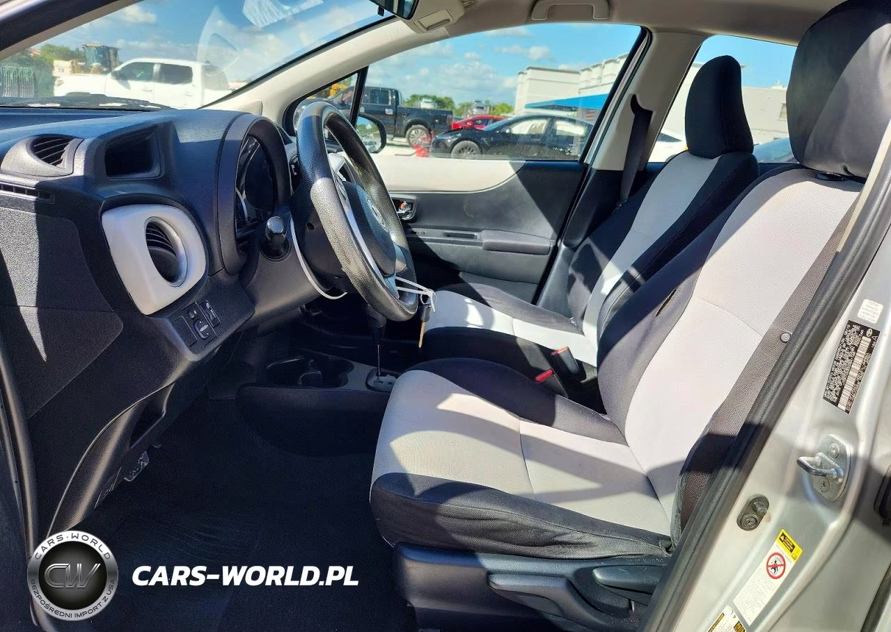 2012 Toyota Yaris 5-Door Le VIN:JTDKTUD30CD541168 - 7