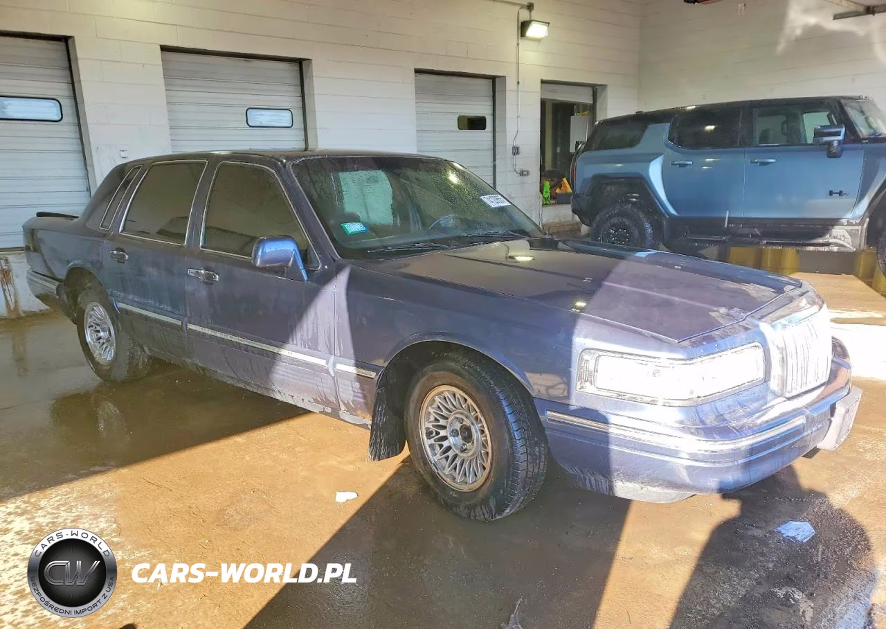 1996 Lincoln Town Car Executive VIN:1LNLM81W4TY624517 - 4