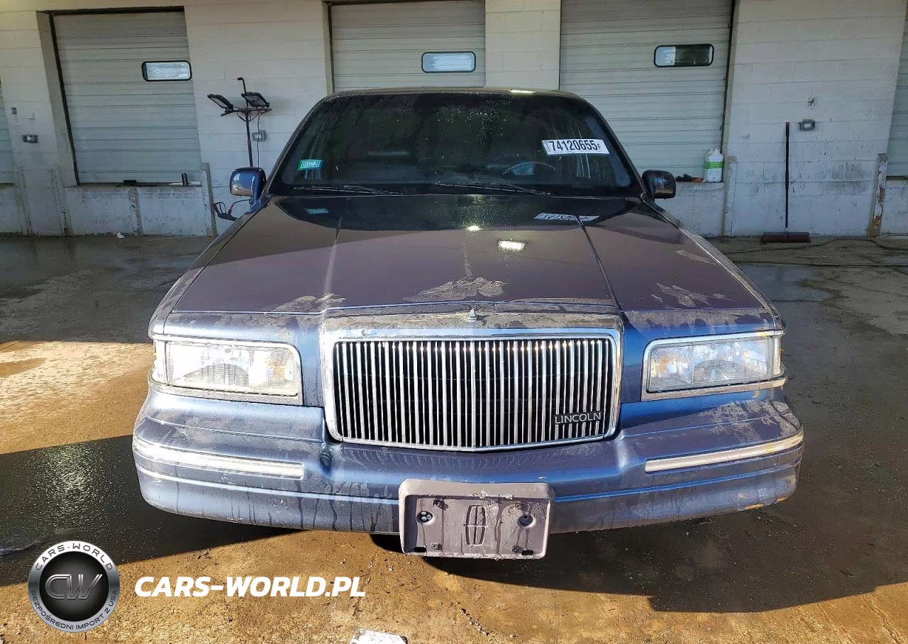 1996 Lincoln Town Car Executive VIN:1LNLM81W4TY624517 - 5