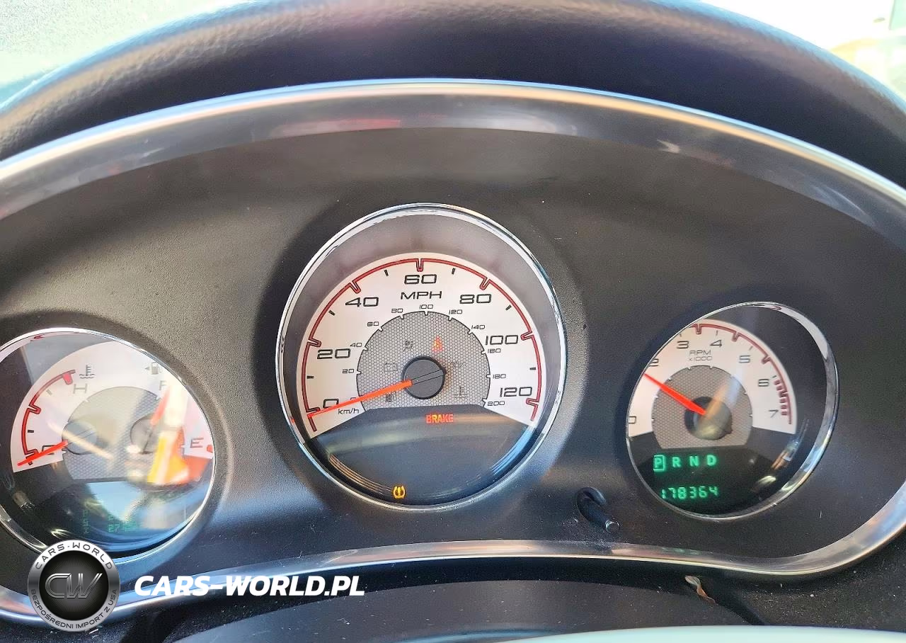 2012 Chrysler 200 Touring VIN:1C3CCBBB1CN143999 - 9