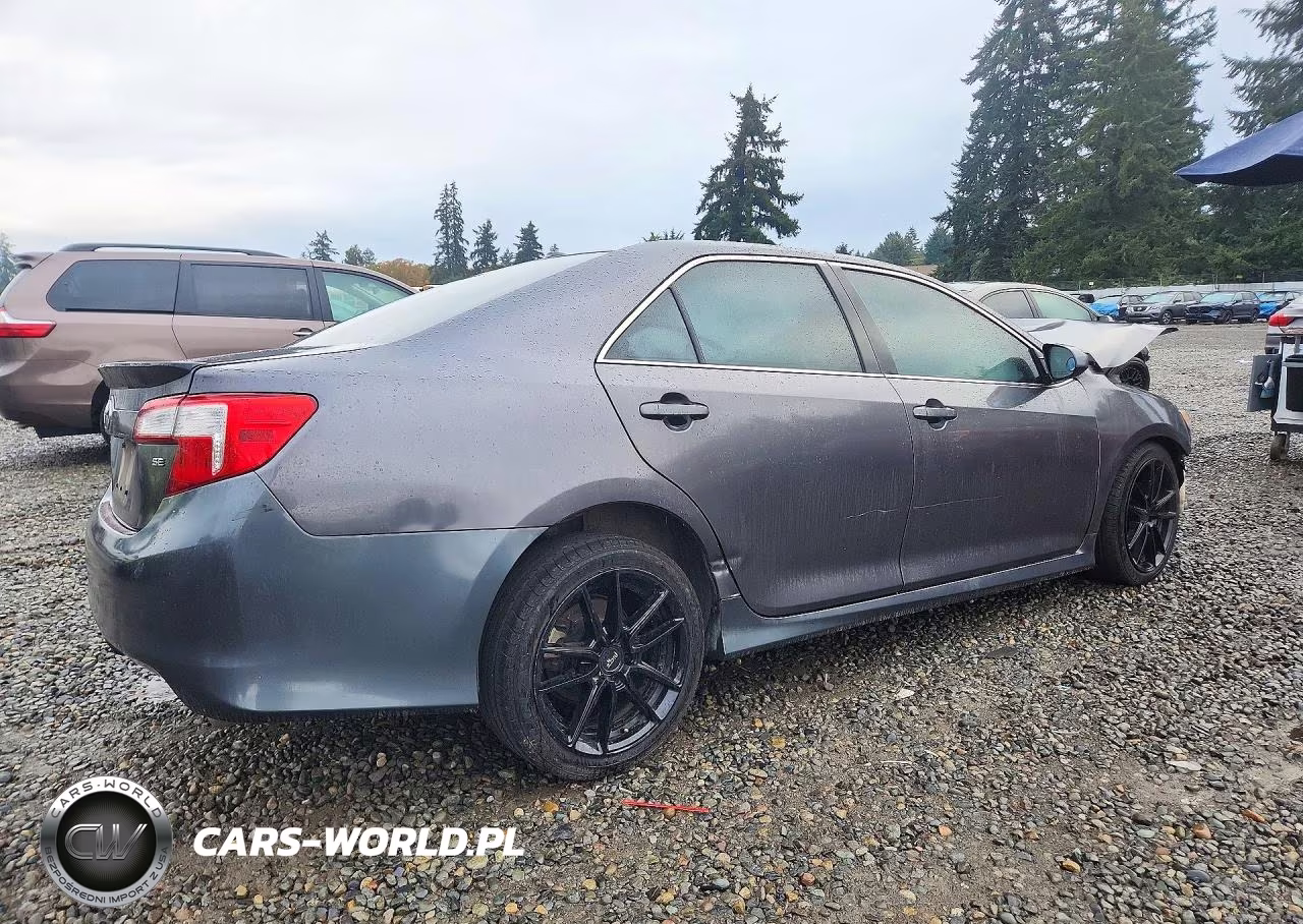 2013 Toyota Camry Se V6 VIN:4T1BK1FKXDU022065 - 3