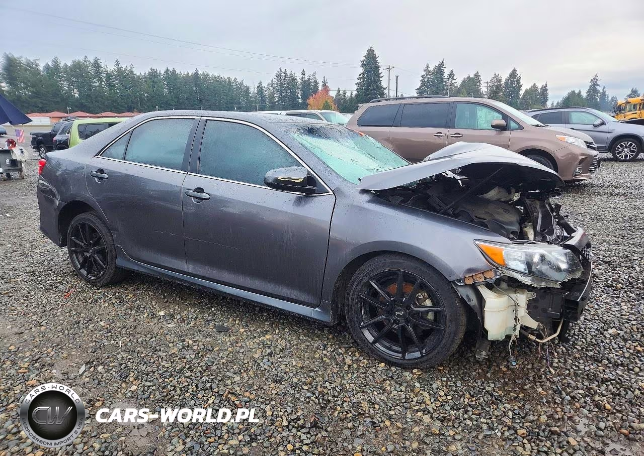 2013 Toyota Camry Se V6 VIN:4T1BK1FKXDU022065 - 4
