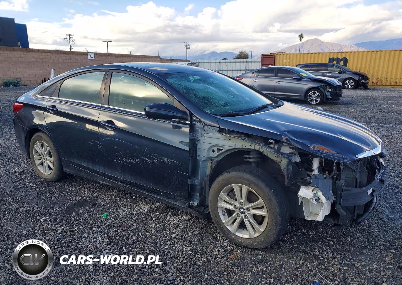 2013 Hyundai Sonata Gls VIN:5NPEB4AC7DH695179 - 4
