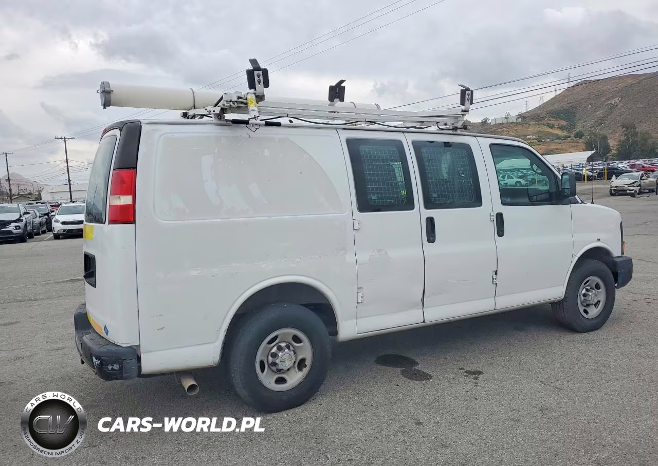 2013 Chevrolet Express 2500 Cargo Utility - Service Van VIN:1GCWGFCB2D1902493 - 3