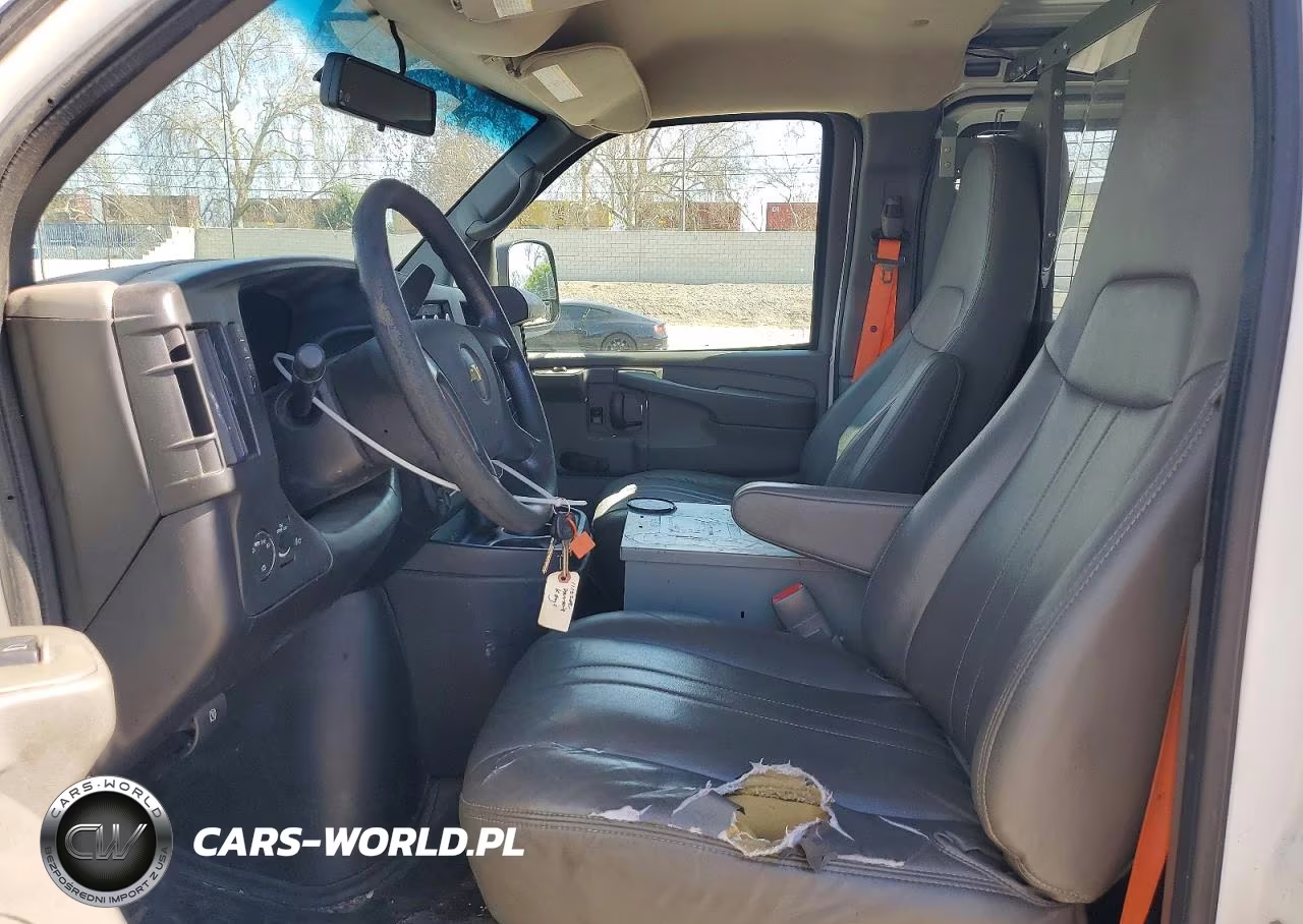 2013 Chevrolet Express 2500 Cargo Utility - Service Van VIN:1GCWGFCB2D1902493 - 7
