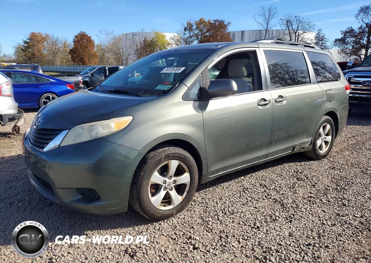 2011 Toyota Sienna Le VIN:5TDKK3DCXBS042796 - 1