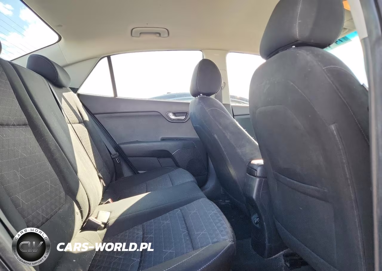 2020 Kia Rio S VIN:3KPA24AD6LE337453 - 10