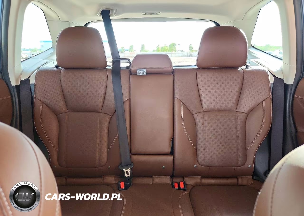 2020 Subaru Forester Touring VIN:JF2SKAXC0LH466737 - 10