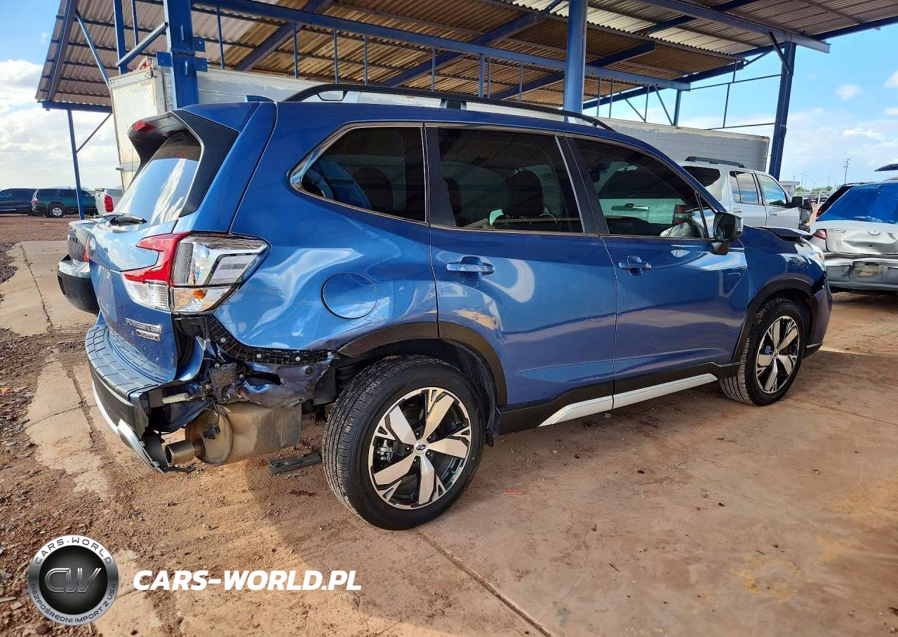 2020 Subaru Forester Touring VIN:JF2SKAXC0LH466737 - 3