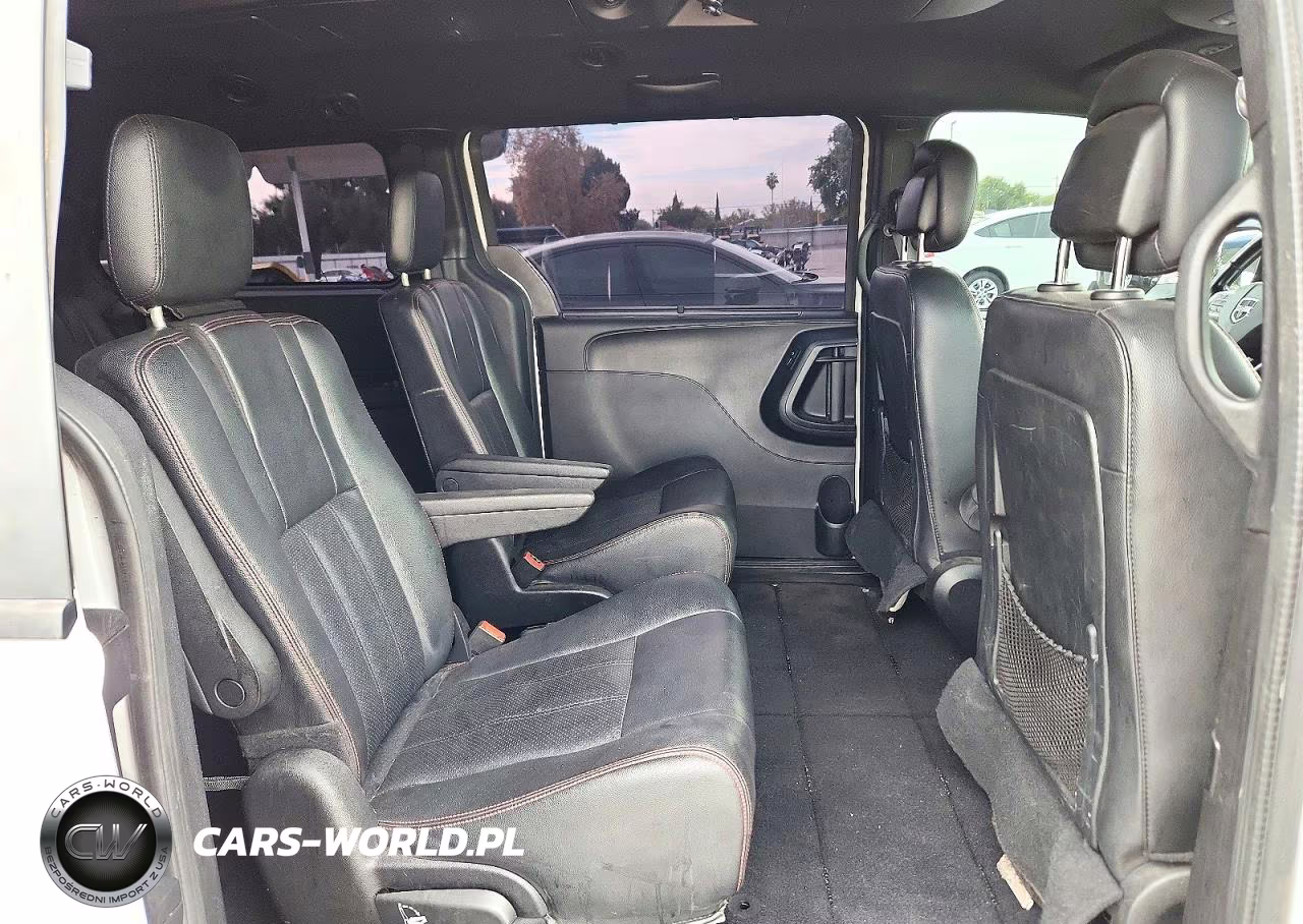 2019 Dodge Grand Caravan Gt VIN:2C4RDGEG4KR640814 - 11