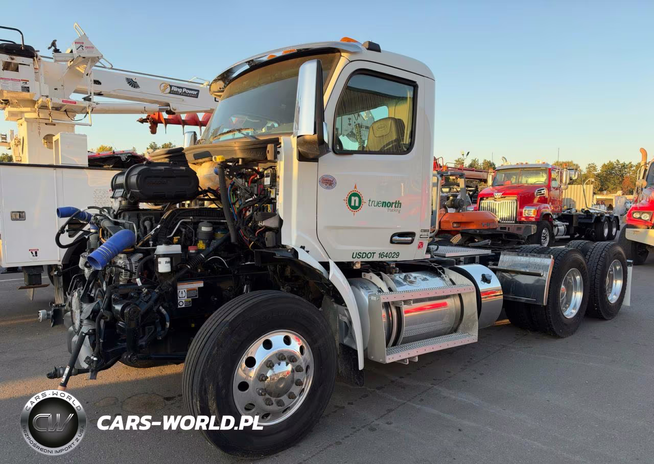 2025 Peterbilt 579 Semi Truck VIN:1XPBDP9X3SD755627 - 2