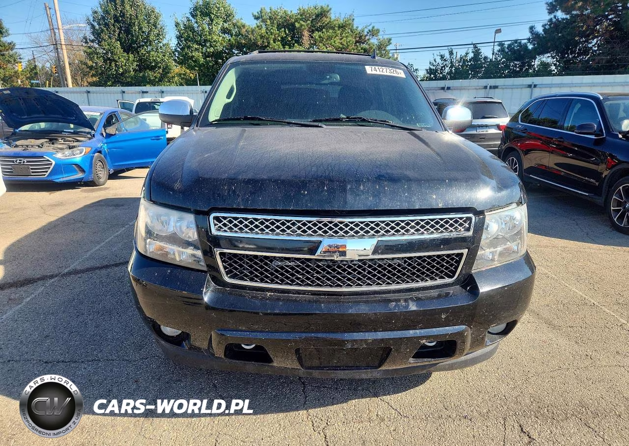 2013 Chevrolet Tahoe Ls VIN:1GNSKAE02DR367198 - 5