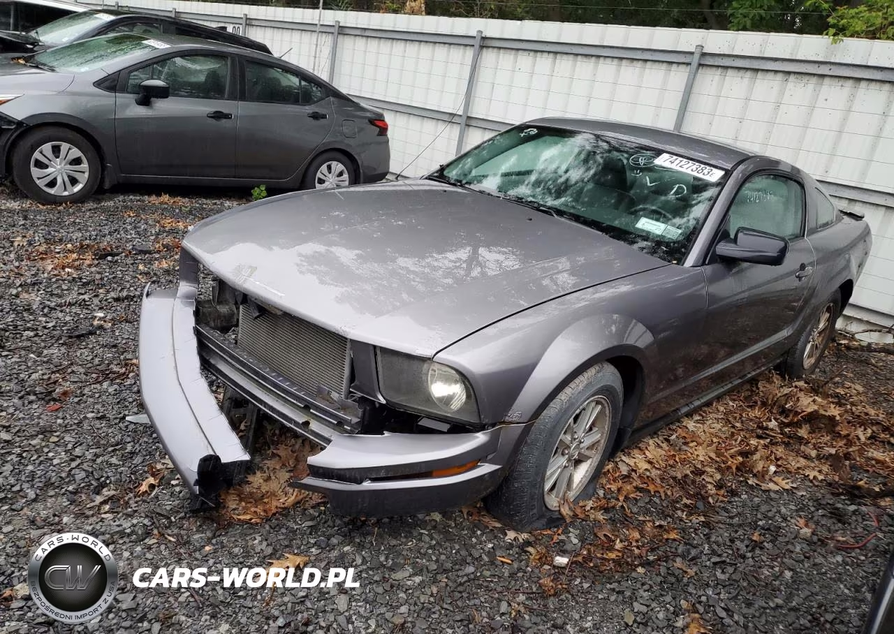 2007 Ford Mustang – zdjęcie 1 z 12