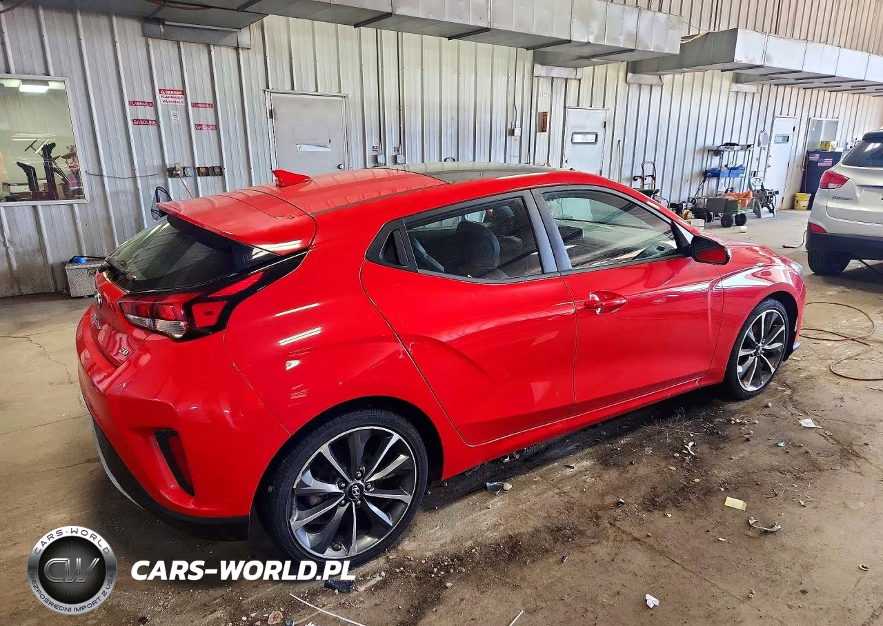 2019 Hyundai Veloster 2.0L Premium VIN:KMHTG6AF7KU014094 - 3