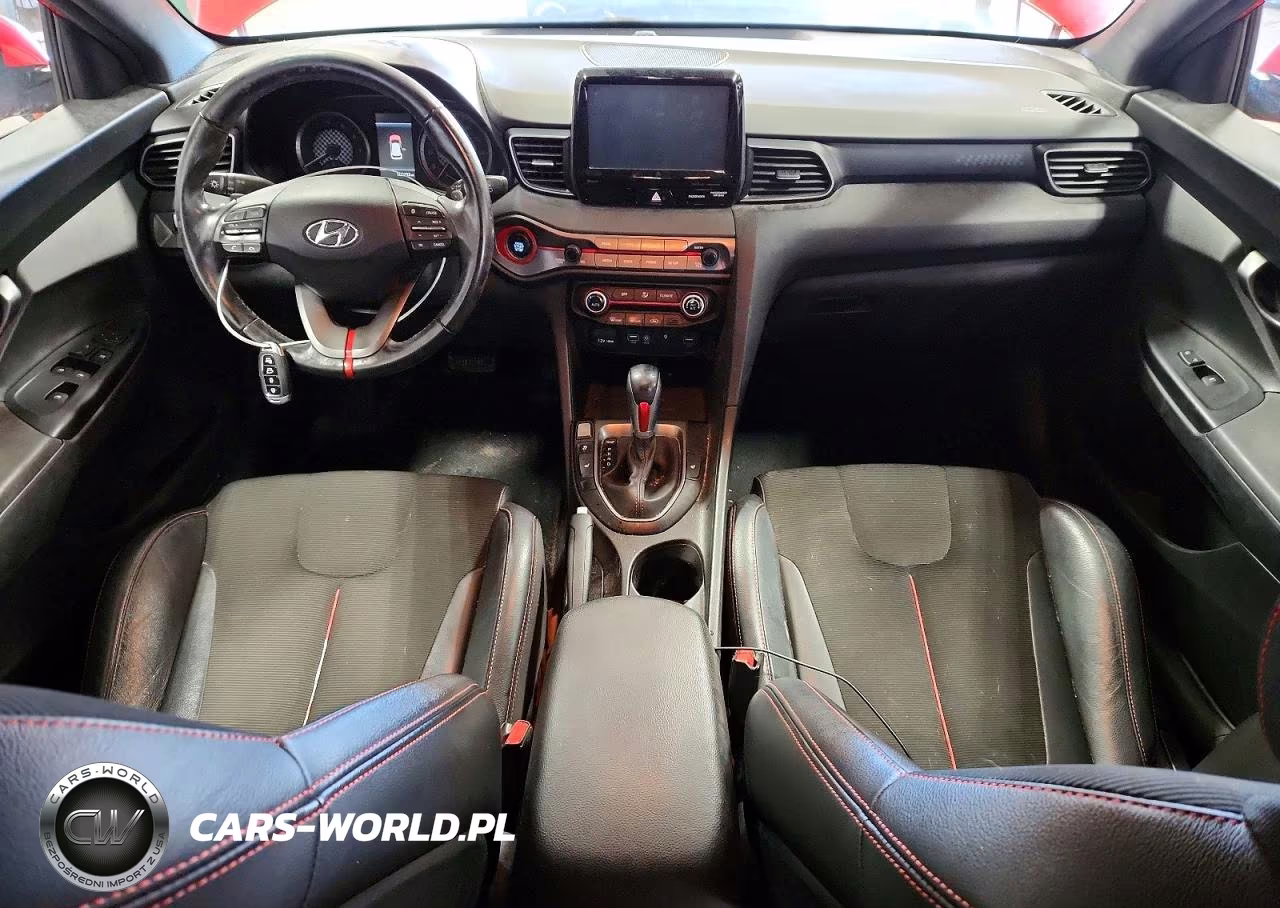 2019 Hyundai Veloster 2.0L Premium VIN:KMHTG6AF7KU014094 - 8