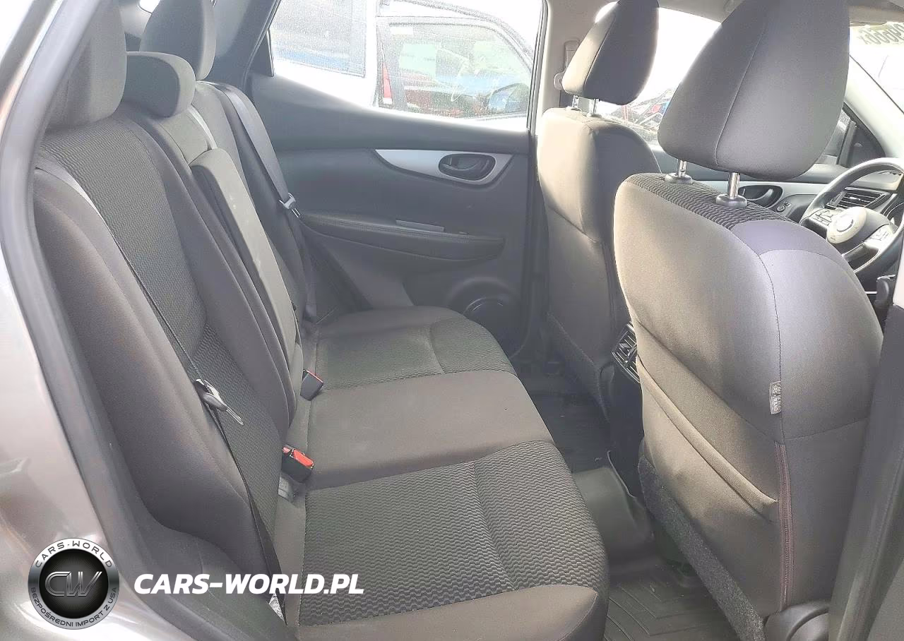 2018 Nissan Rogue Sport S VIN:JN1BJ1CP4JW151347 - 11