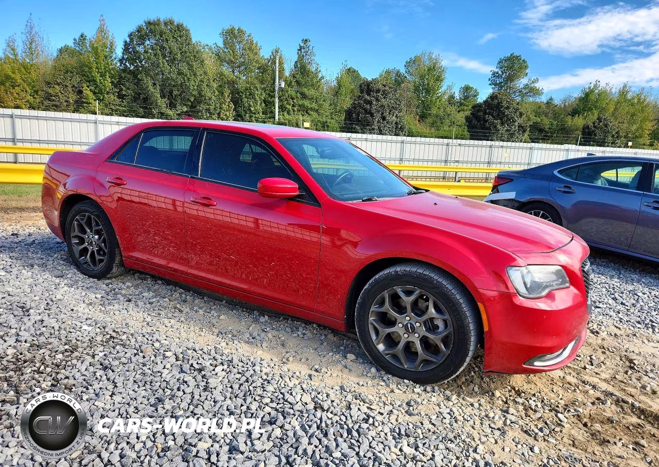 2016 Chrysler 300 S VIN:2C3CCAGG3GH182736 - 4
