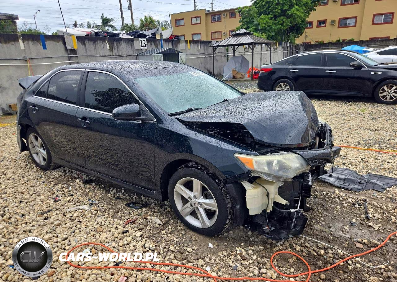 2013 Toyota Camry Se VIN:4T1BF1FK2DU217257 - 4