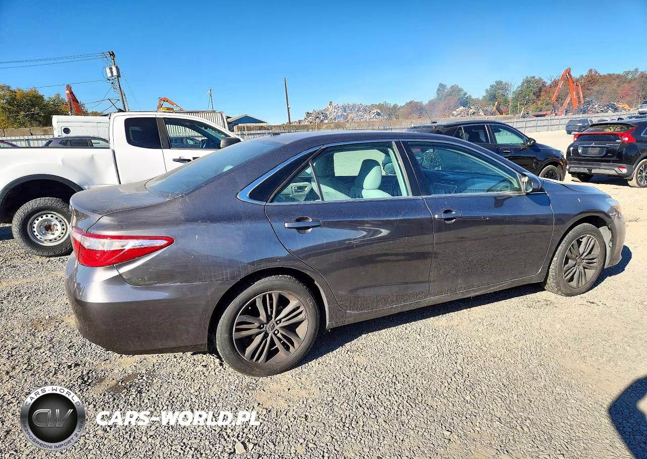 TOYOTA CAMRY LE VIN:4T4BF1FKXFR453051 - 3