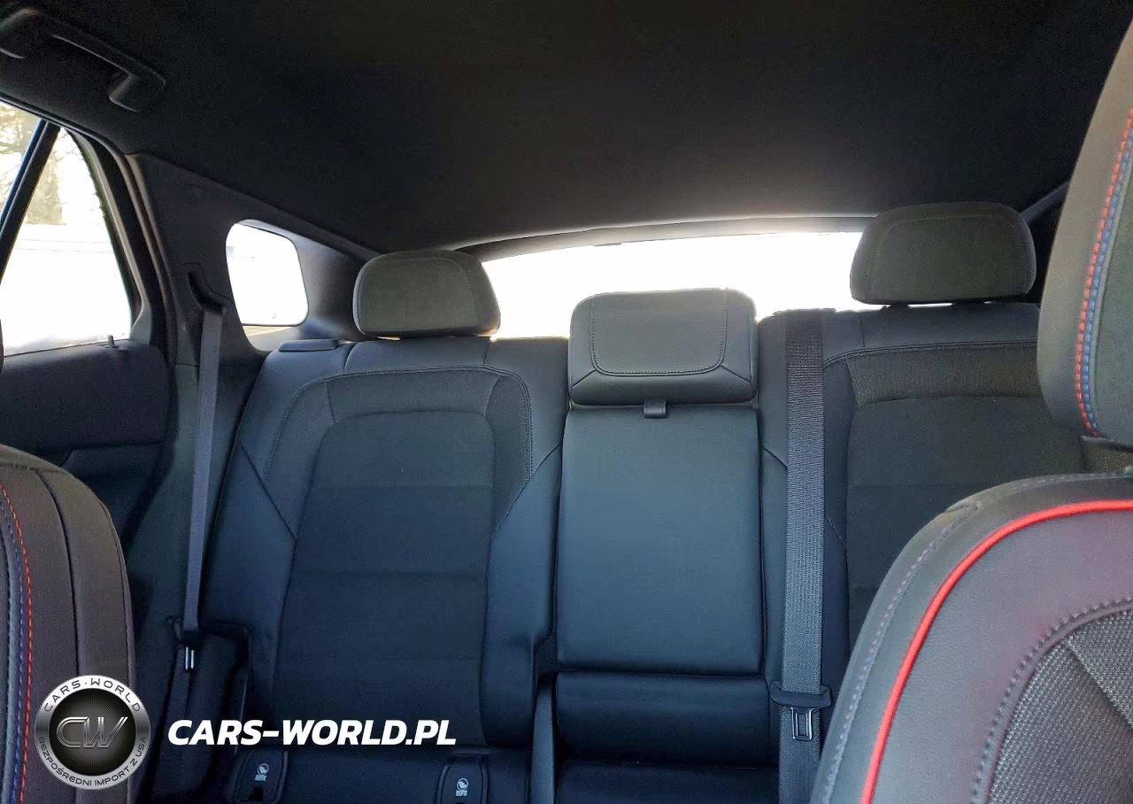 2024 Chevrolet Blazer Rs VIN:3GNKDCRJ5RS223917 - 10