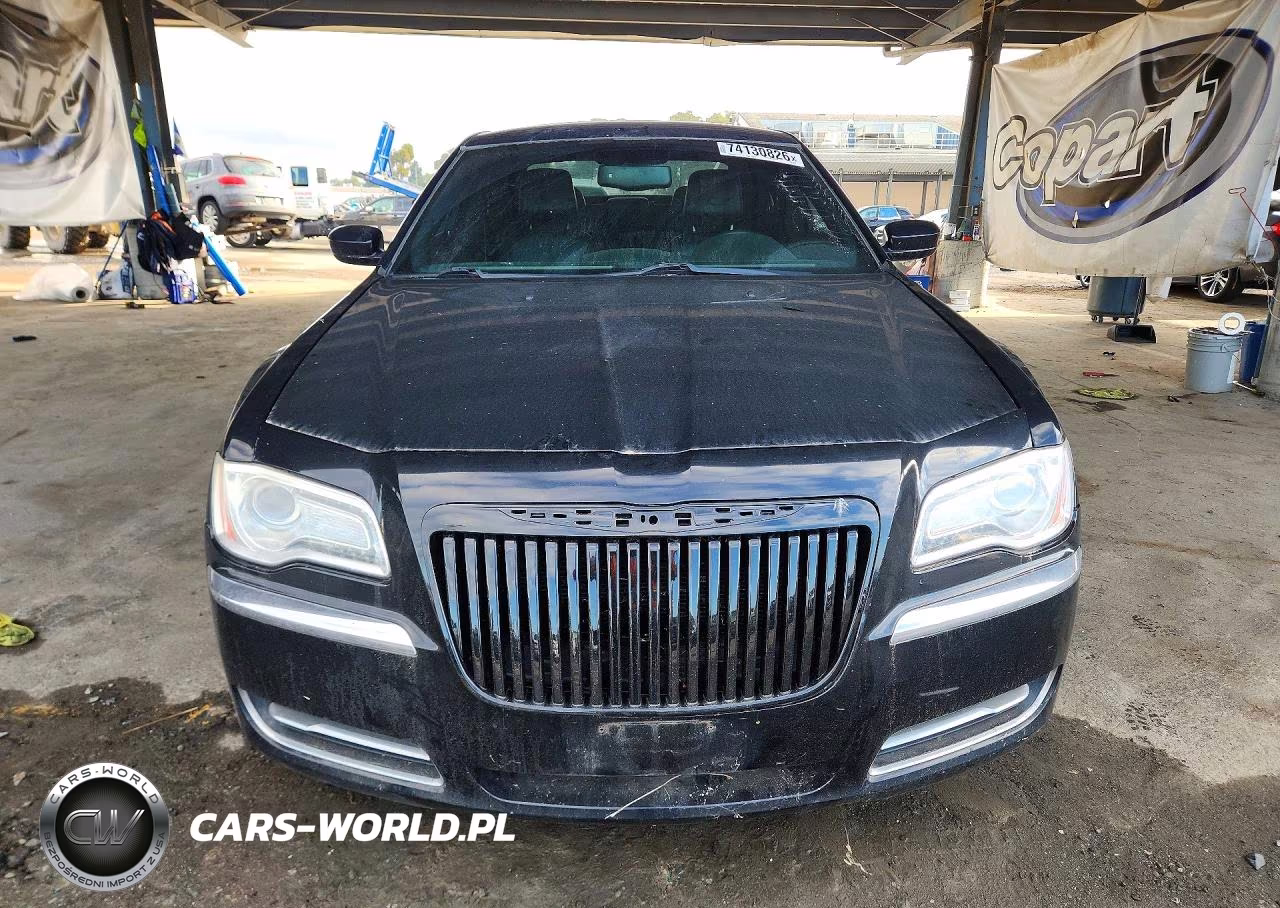 2014 Chrysler 300 VIN:2C3CCAAG3EH132599 - 5