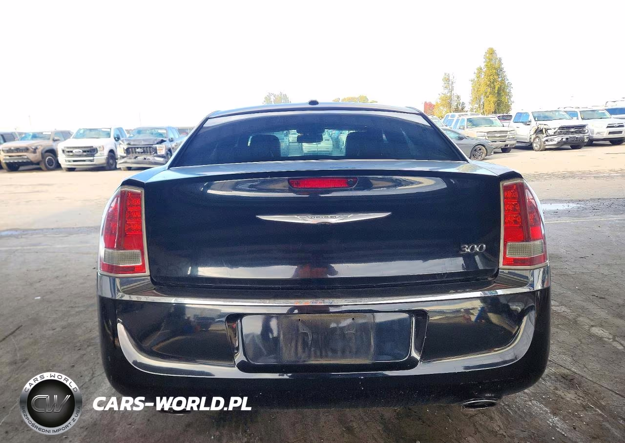 2014 Chrysler 300 VIN:2C3CCAAG3EH132599 - 6