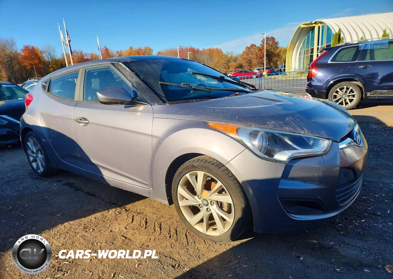 2016 Hyundai Veloster Base VIN:KMHTC6AD7GU271225 - 4