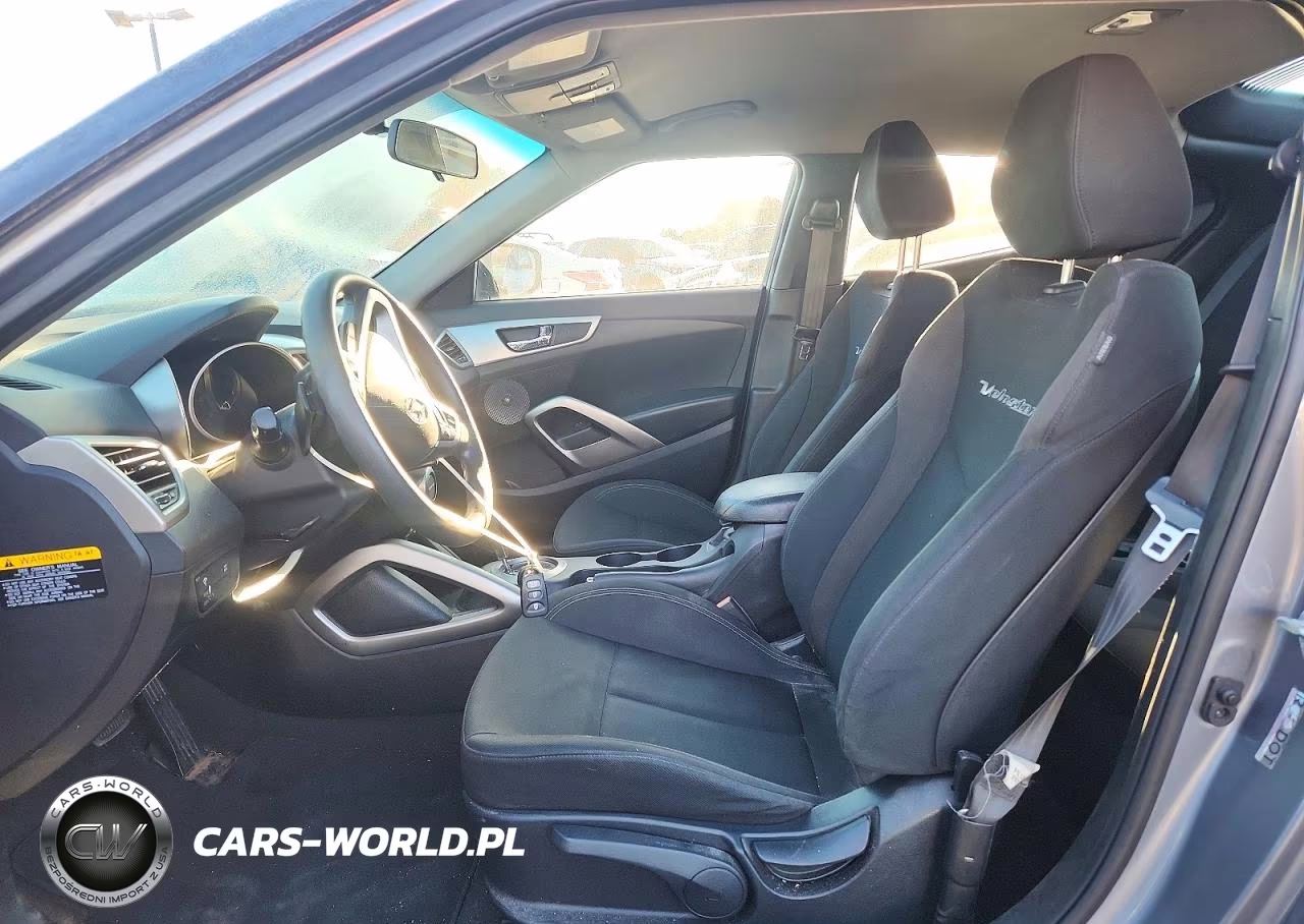 2016 Hyundai Veloster Base VIN:KMHTC6AD7GU271225 - 7